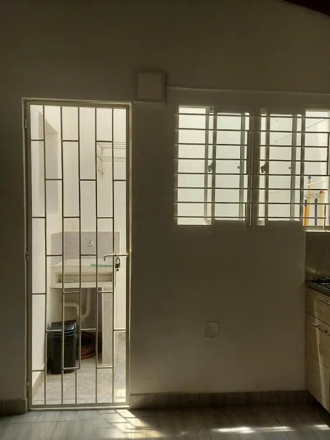 Aparta estudio amoblado 4 Medellín, San Joaquín